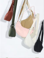 Uniqlo - Round Mini Shoulder Bag